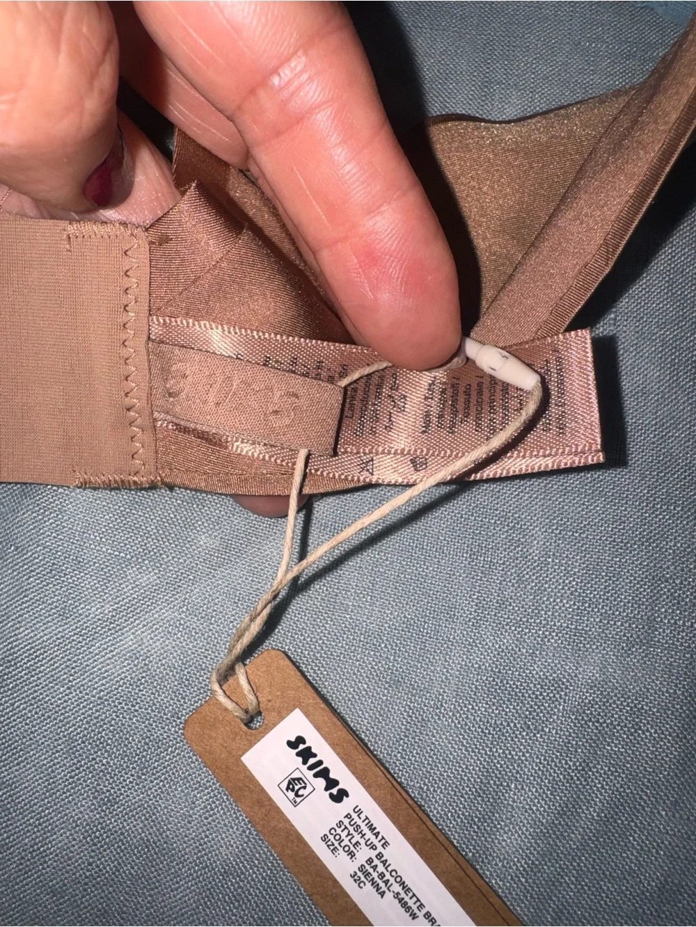 SKIMS Sculpted Underwire Bra in Color Sienna - Picture 5 of 7
